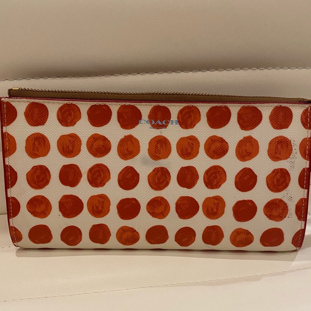 Coach wallet with detachable wrist strap!
